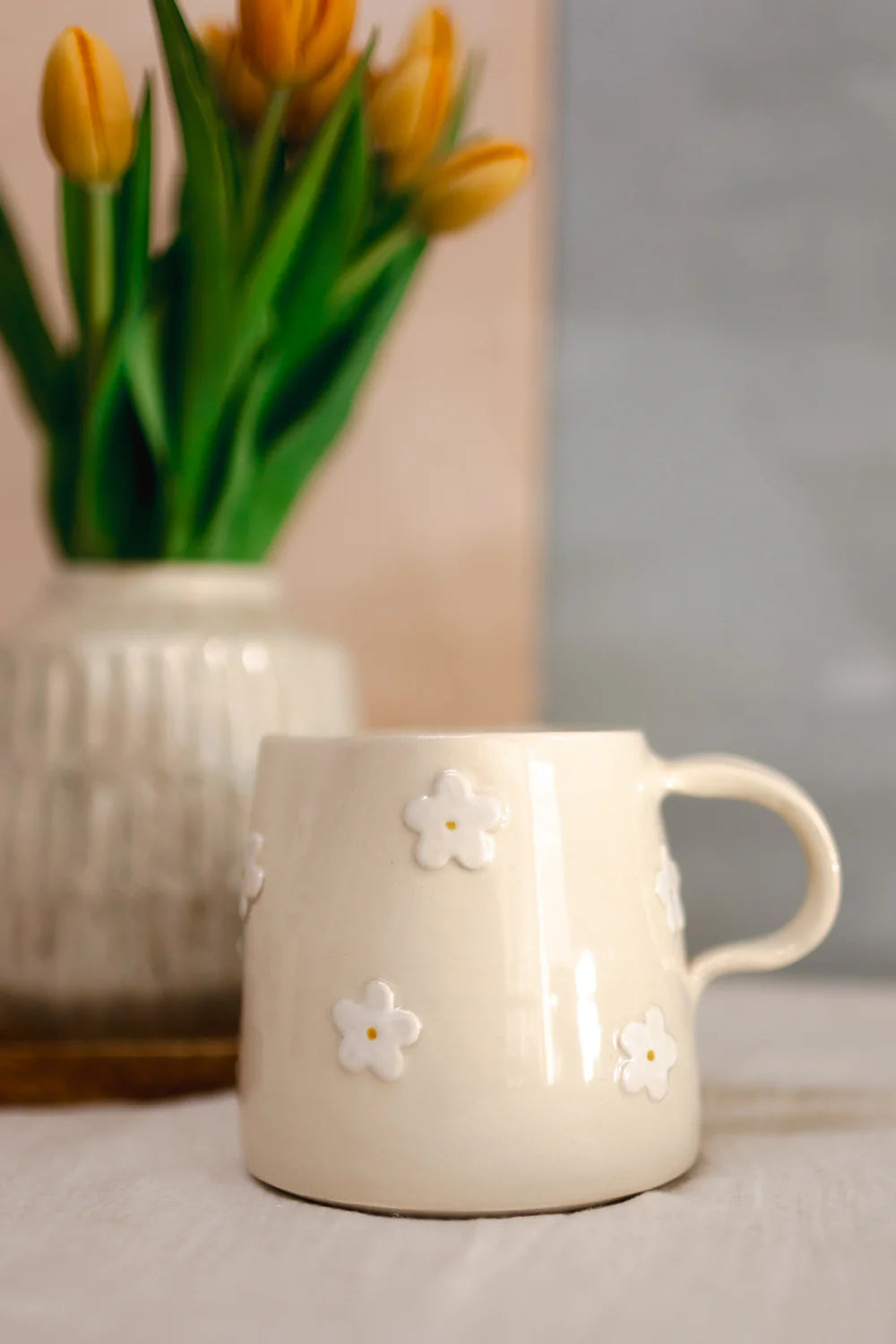 Daisy jug