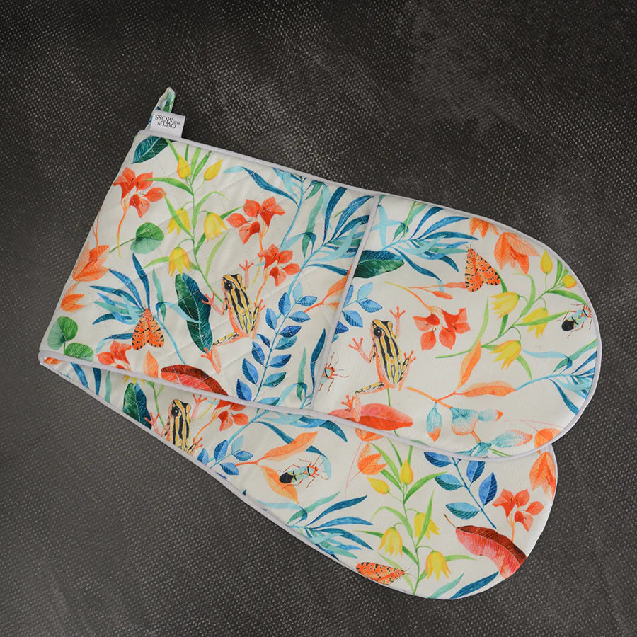 Fergus the Frog Oven Gloves