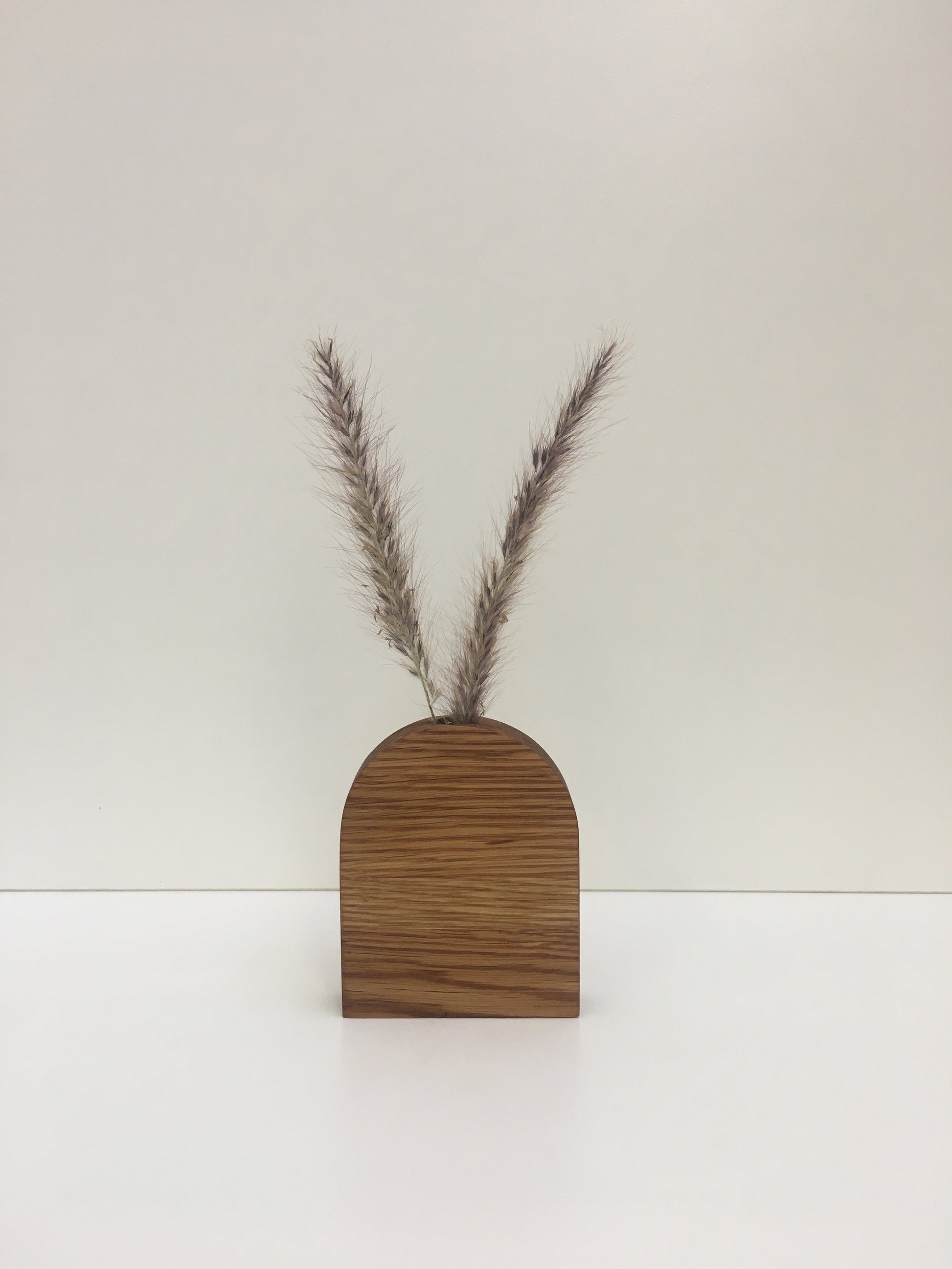 Ash Arch Bud Vase (Medium)