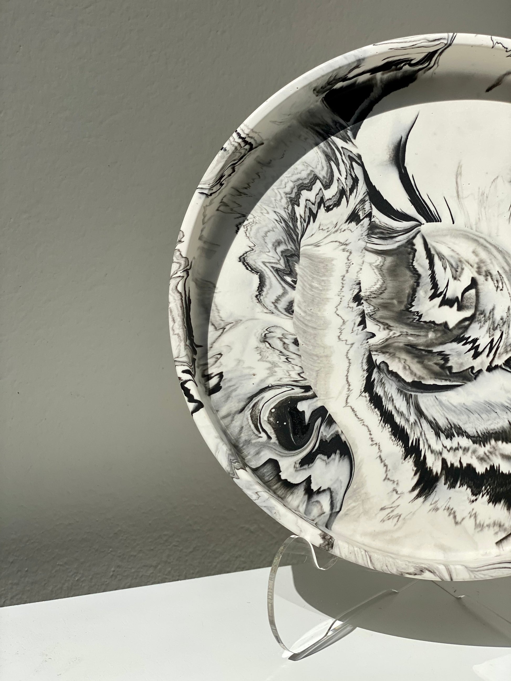 Black and White Marble Circular Tray