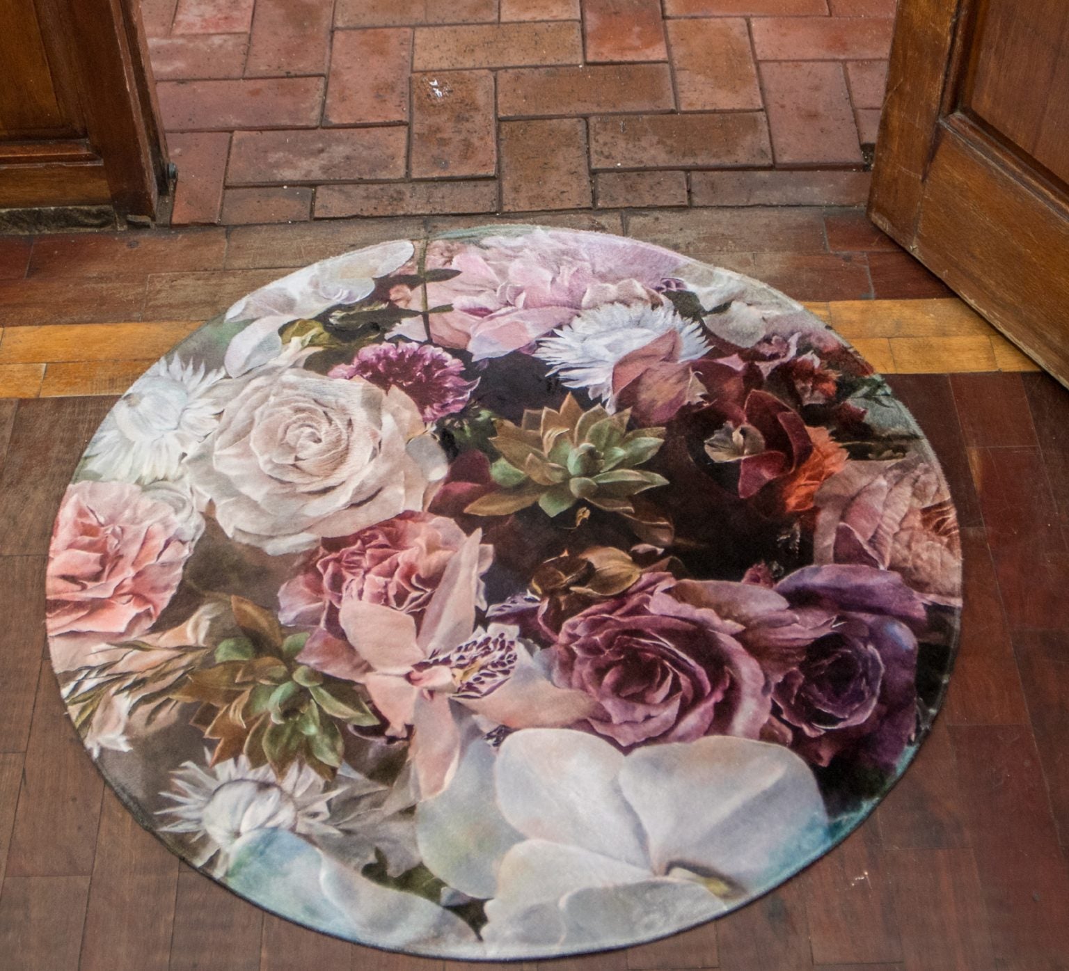 Pastel Rose Round Rug