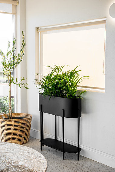 Capsule Standing Planter