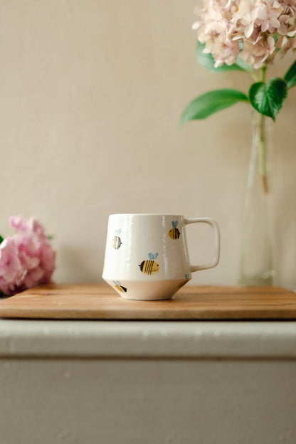 The Bee Mug