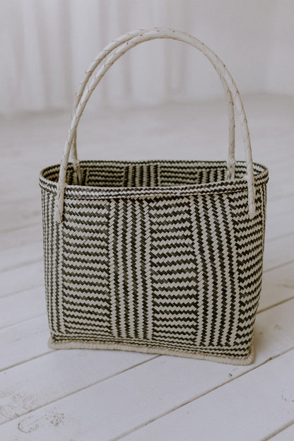 Sophia Handheld Basket (M)