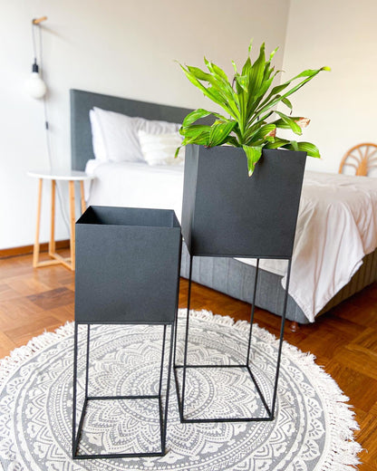 The Standing Cube Planter