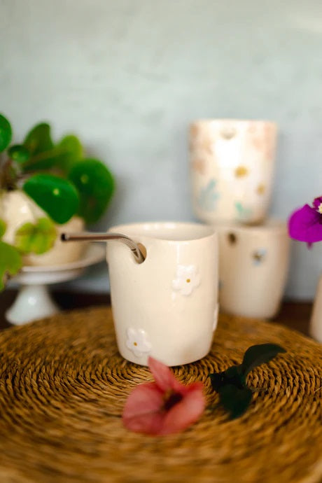The 3D Daisy Iced Coffee Mug