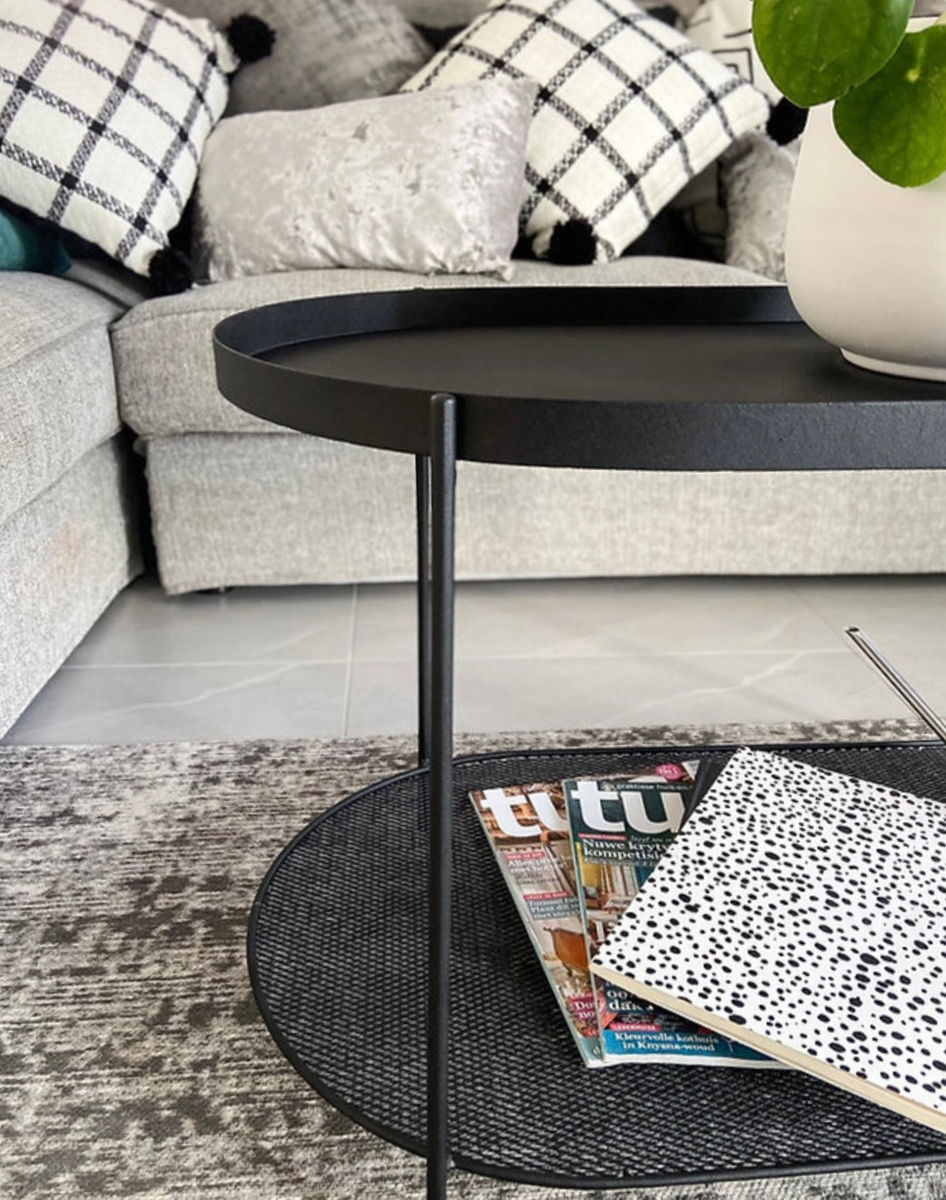 Capsule Coffee Table (Two Tier)