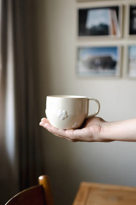 The 3D White Daisy Mug