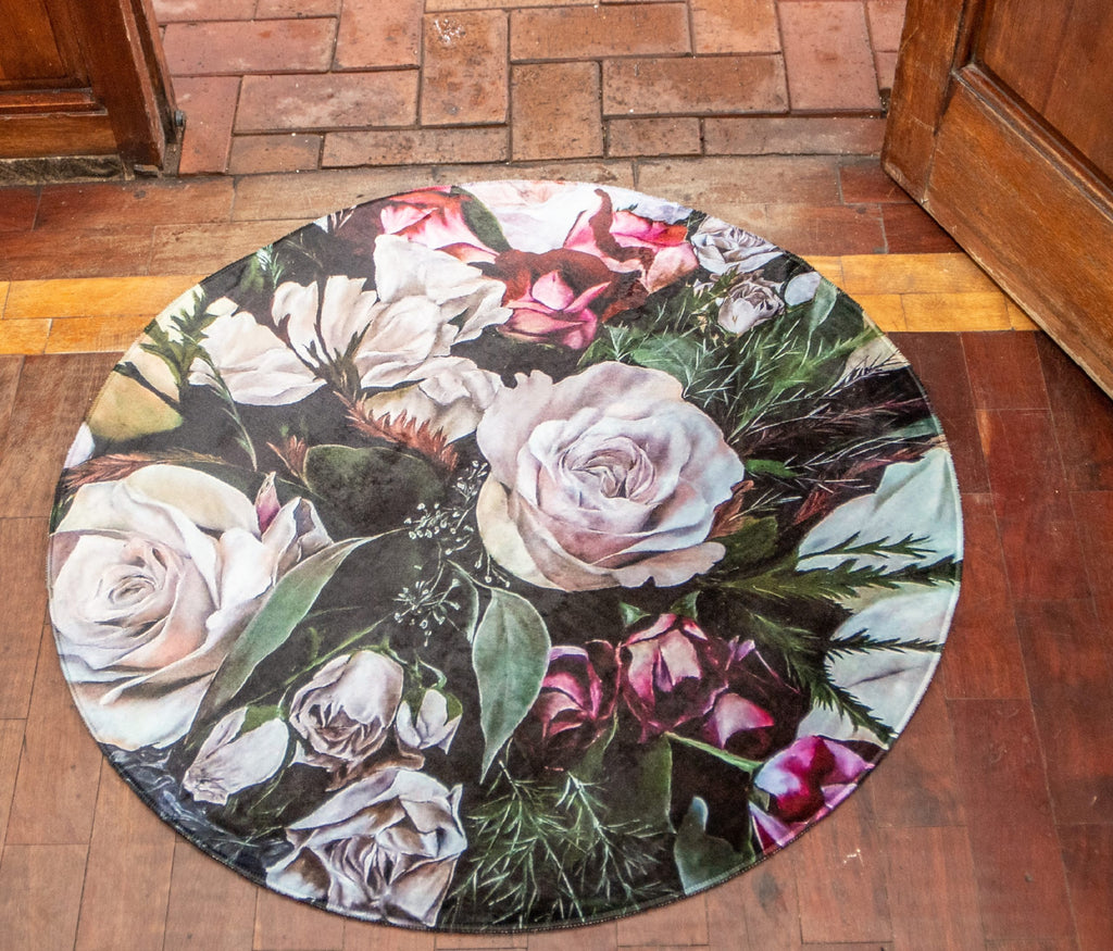 Classic Rose Round Rug